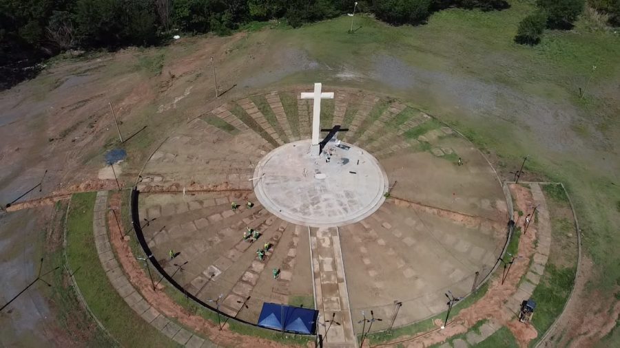 Prefeitura prepara espaço da Cruz do Papa para celebração dos 35 anos da visita de João Paulo II