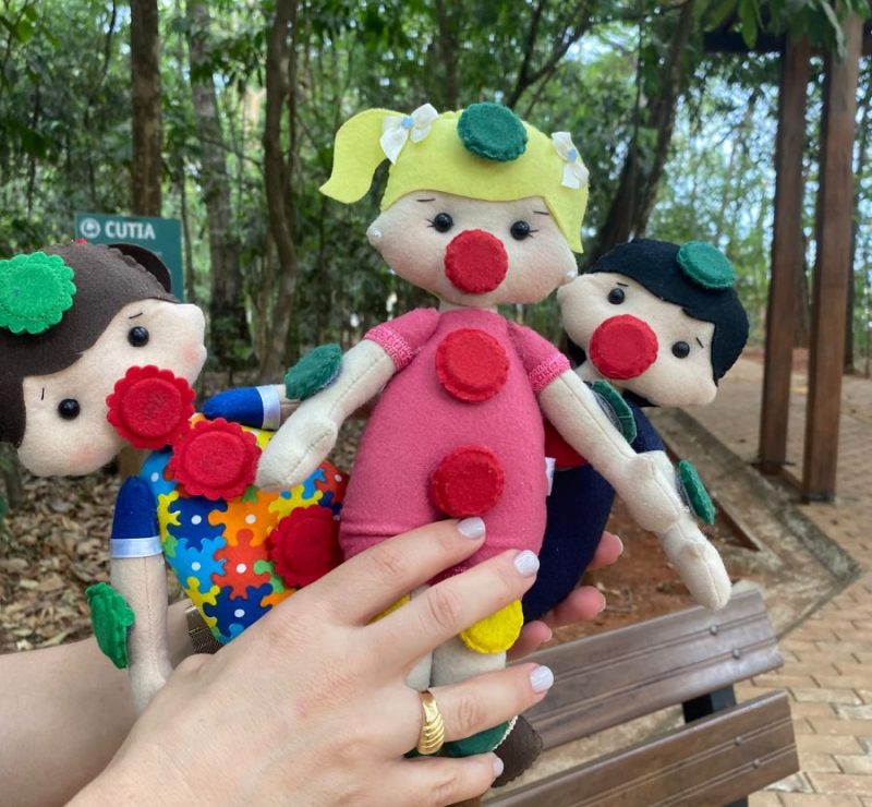 Boneca do Toque: uma Inovadora Ferramenta de Educação Infantil