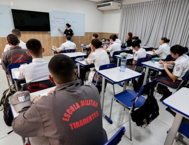 Provas para Escolas Estaduais Militares ocorrem neste domingo