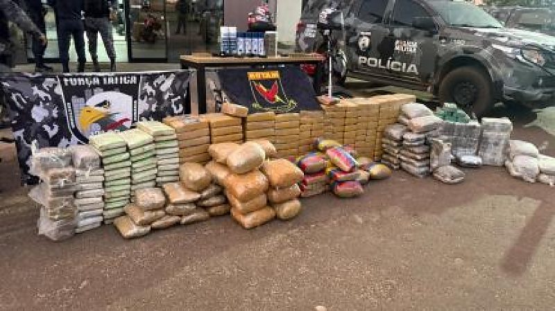 Suspeitos de participar de massacre são presos com 300 kg de drogas