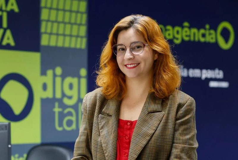 Tâmara Freire é finalista de prêmio de jornalismo em saúde