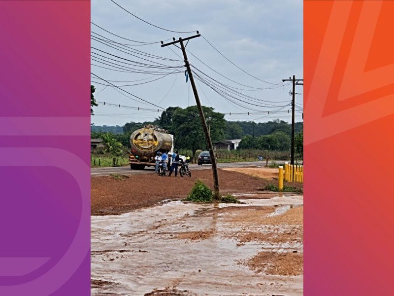 Temporal causa danos em casas e deixa cidade de MT sem luz