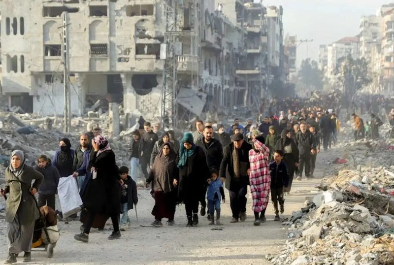 Gaza enfrenta crise humanitária três anos após ataque do Hamas
