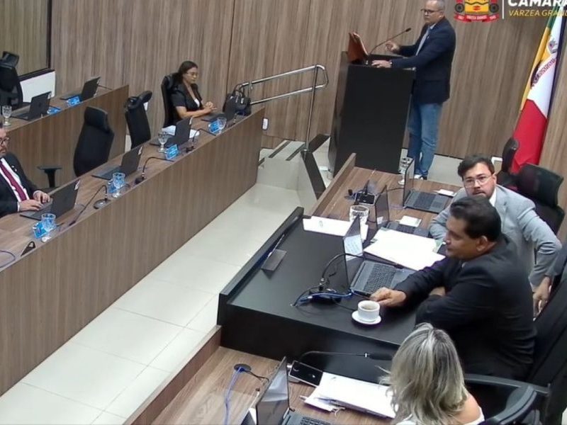 Vereadores discutem em sessão após operação do Gaeco por compra de votos na eleição da Câmara de Várzea Grande; vídeo