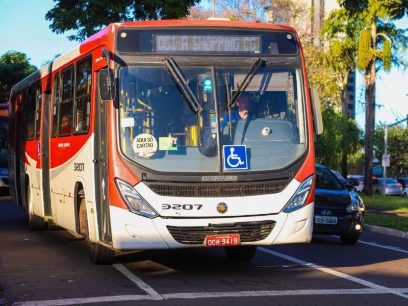 Votação pode se estender até as 19h? Coligação de Lula pede prorrogação após falta de ônibus