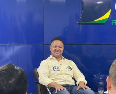 Cláudio Ferreira vence 1º debate e garante 15º salário para