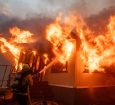 Incêndios sem precedentes deixam mortos e destroem casas em Los