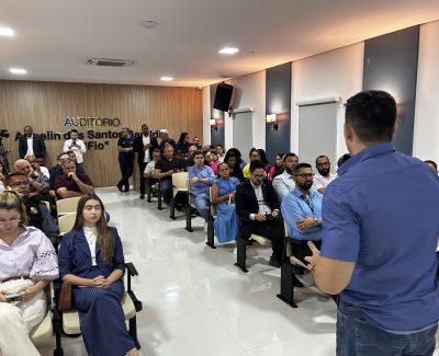 Marco Aurélio faz reunião na câmara com representantes da sociedade