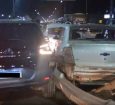 O engavetamento aconteceu na noite de sexta-feira (16).