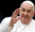 Papa Francisco apresenta 'leve melhora' em resultados de exames de