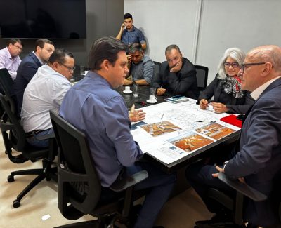 THIAGO SE REÚNE COM O VICE-GOVERNADOR E A REITORA DA