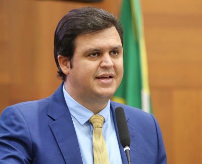 Thiago Silva propõe atendimentos aos autistas em polos regionais de